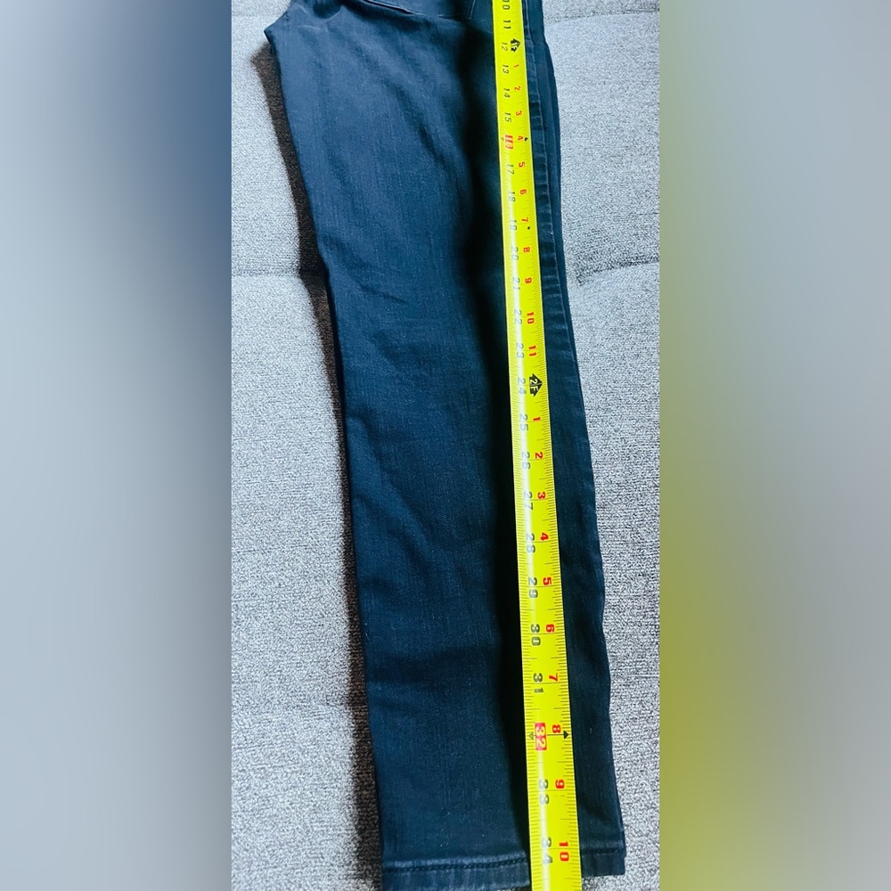 Celebrity Pink Black Skinny Jeans - Mid Rise Stretch 7/28 - Picture 6 of 9